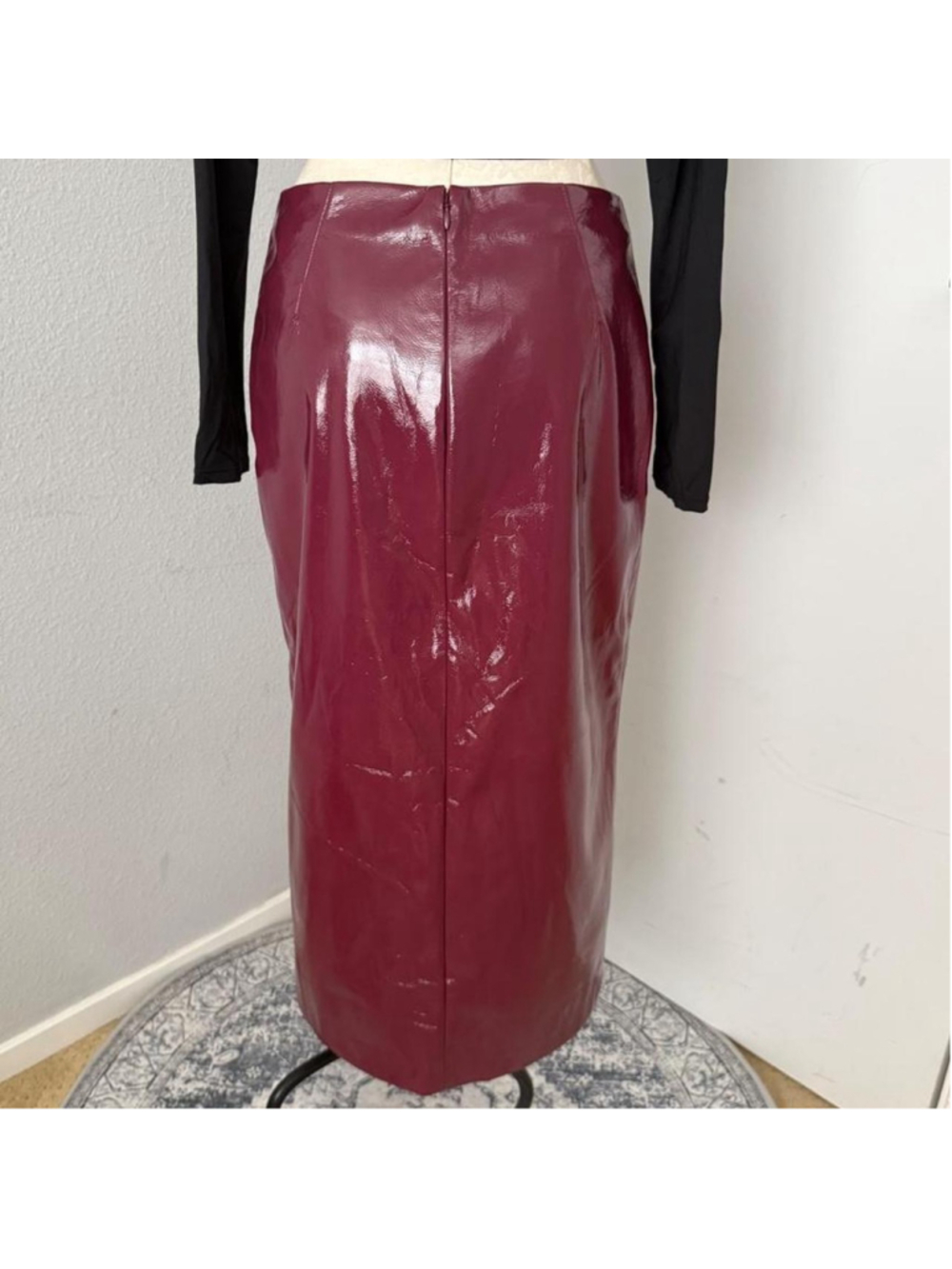 GAP Burgundy Vegan Leather Midi Skirt with Slit - Size 4 - Picture 5 of 7